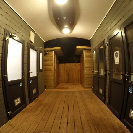 Glamping - & Cycle Stop Holiday home *